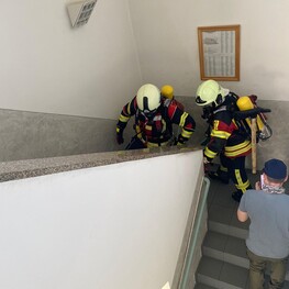 Gemeinsam üben gemeinsam Prüfungen meistern Zum 18. Mal wird am kommenden Wochenende 19. 20. April 2024 der Atemschutzleistungsbewerb der Oberpfalz abgenommen dieses Mal bei der feuerwehr mitterteich.Auch ein Trupp 1 6abcb